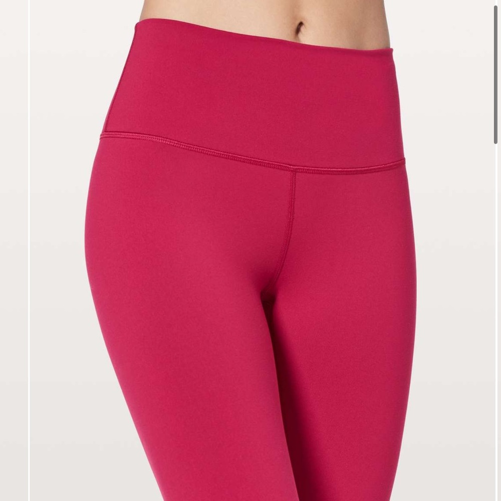 🍋Lululemon Wunder Under Crop (High Rise)! - Picture 3 of 13